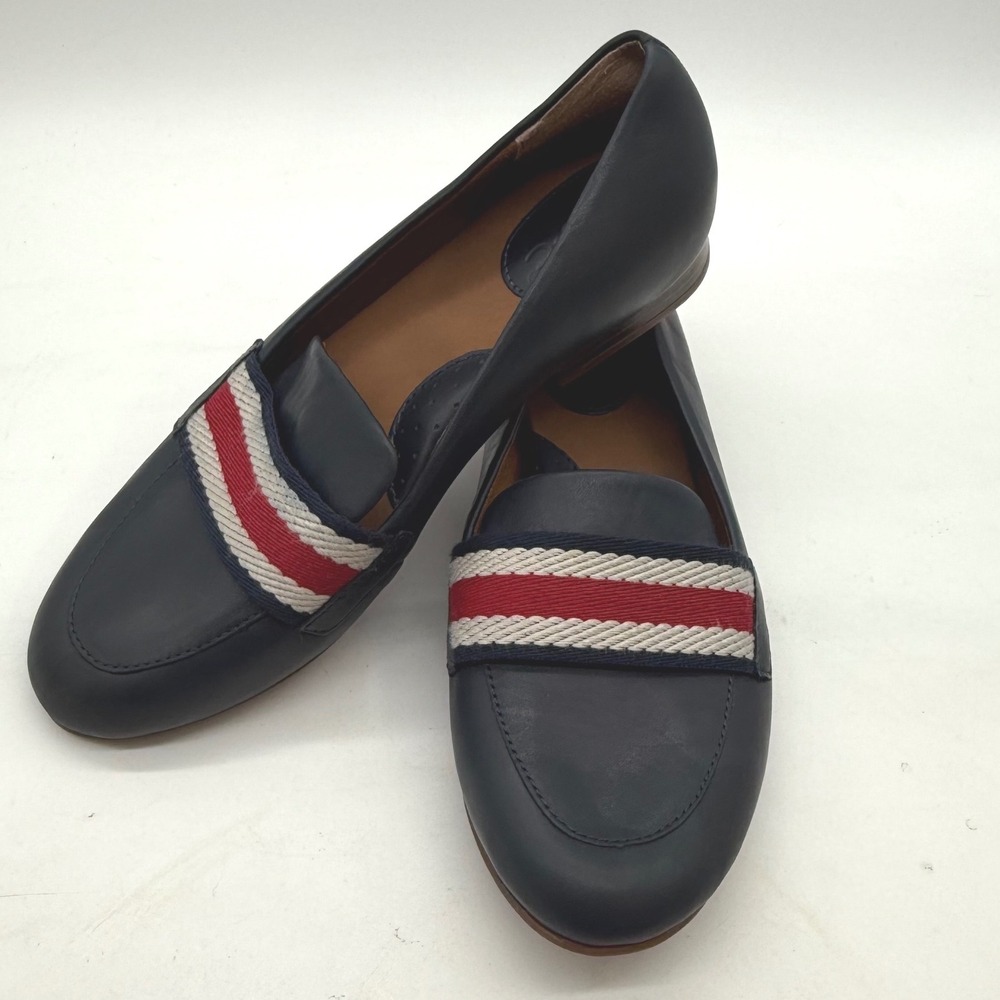 b.o.c. Born Navy Leather Loafers Red White Striped  9M -flaw scuff nautical prep